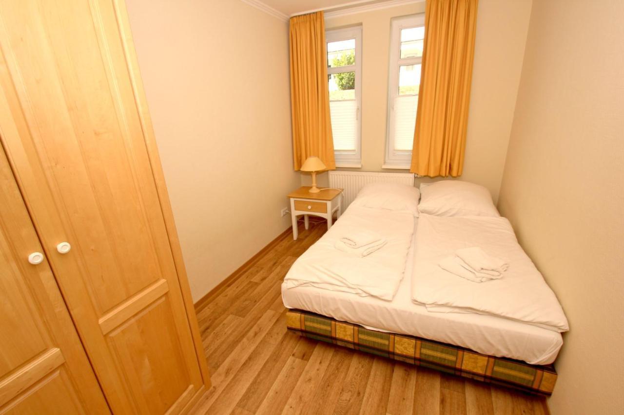 Mit Meerblick Und Balkon, Gratis Nutzung Vom Ahoi Erlebnisbad Und Sauna In Sellin - Meeresblick Fewo 35 เกอเรน ภายนอก รูปภาพ