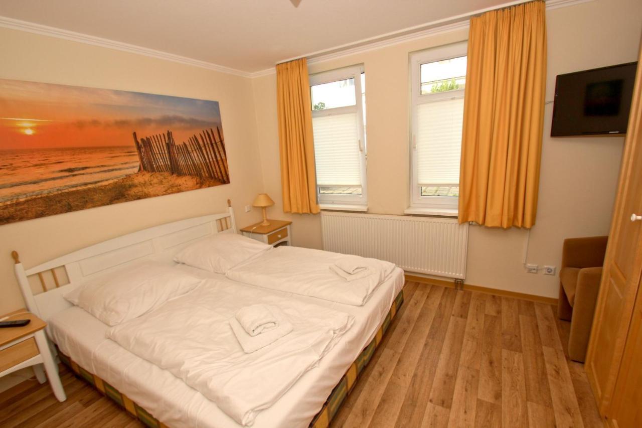 Mit Meerblick Und Balkon, Gratis Nutzung Vom Ahoi Erlebnisbad Und Sauna In Sellin - Meeresblick Fewo 35 เกอเรน ภายนอก รูปภาพ
